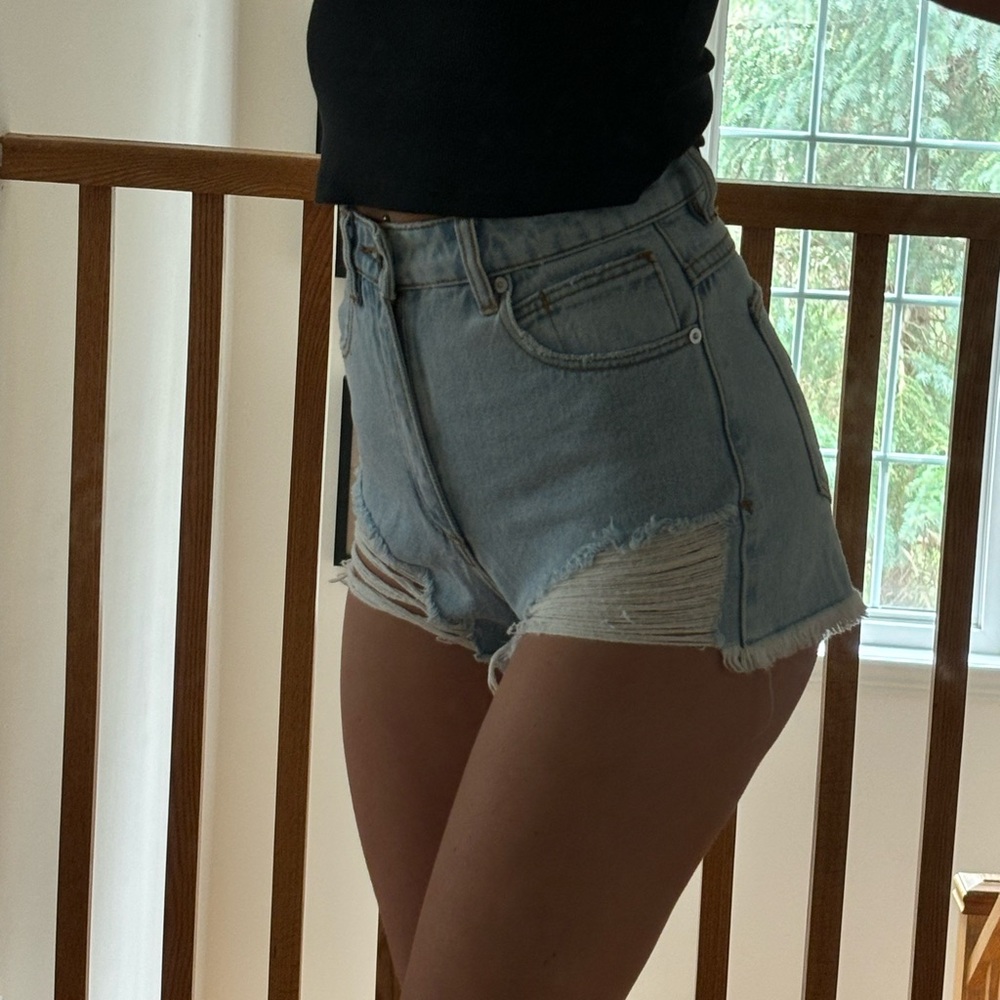 Abrand Blue Jean Shorts High-Waisted Vintage Style